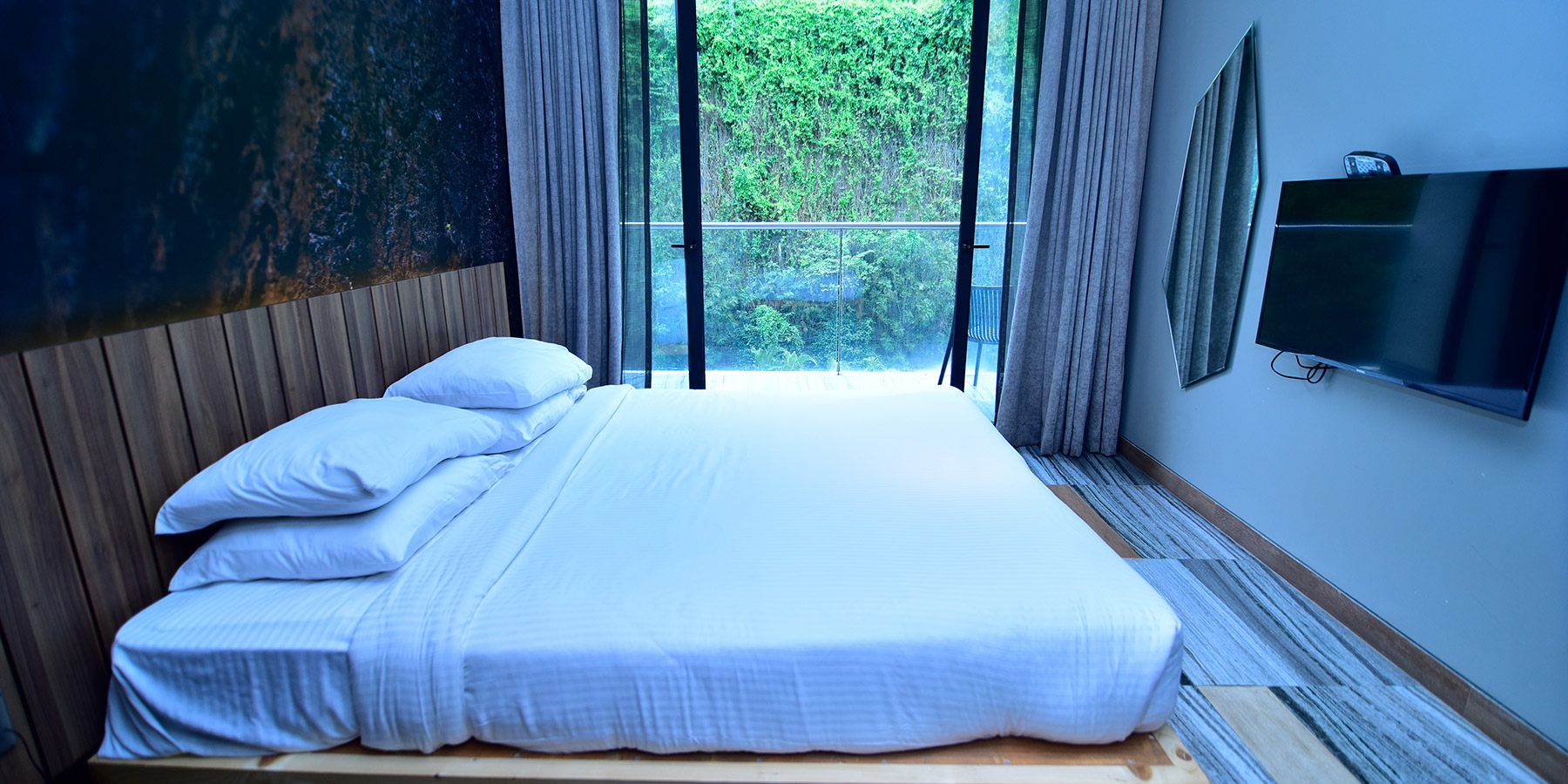 Resort near mumbai-banglore highway